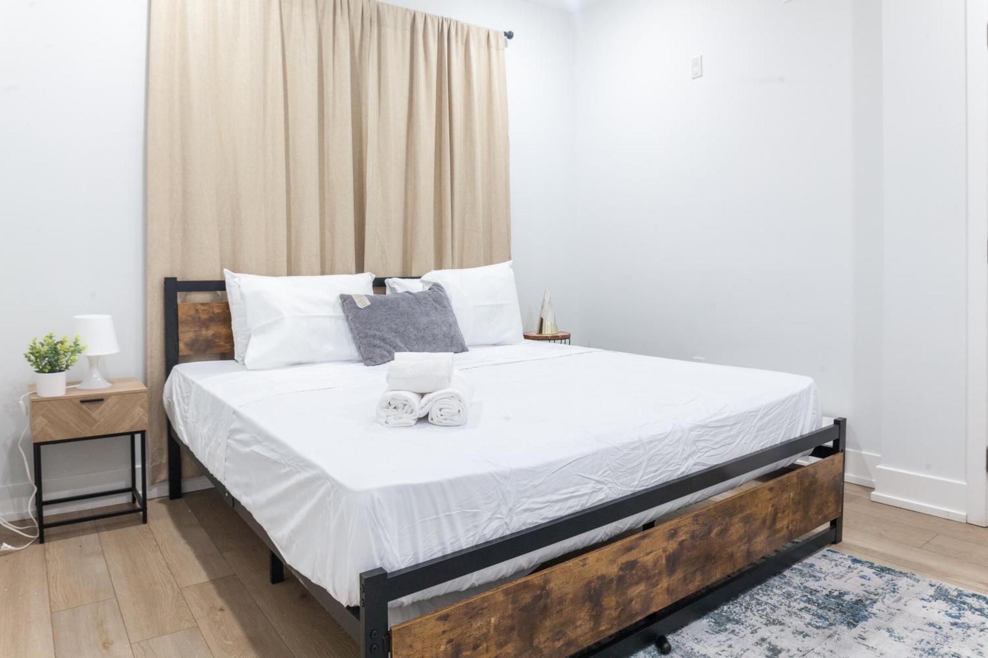 Apartment 3bed3bath-wd-deskwifiheating *